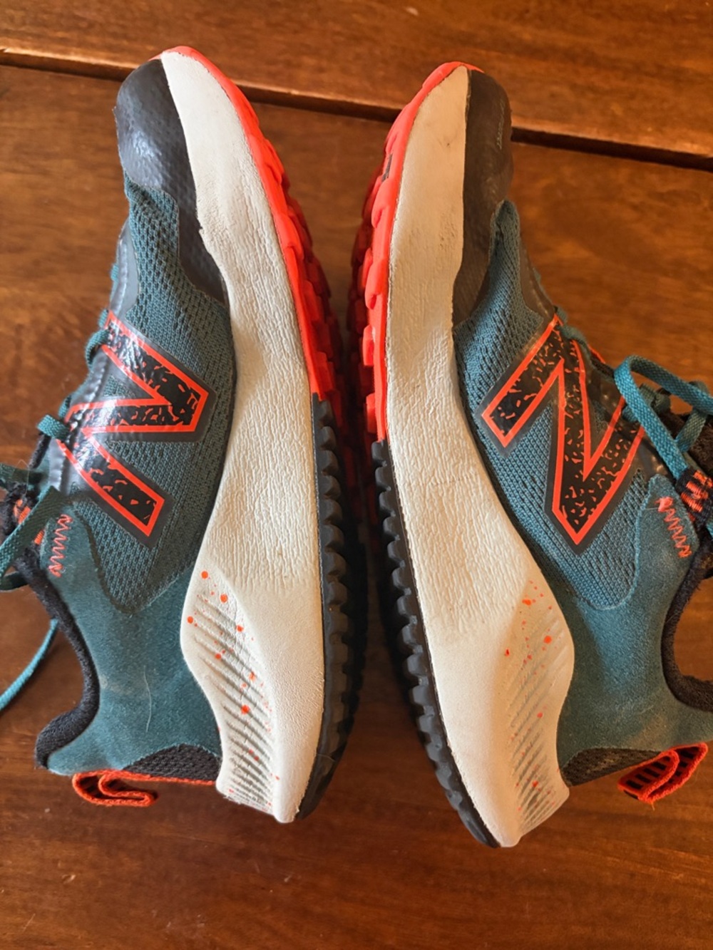 Boys New Balance Shoes-teal & orange size 12 - Picture 3 of 5